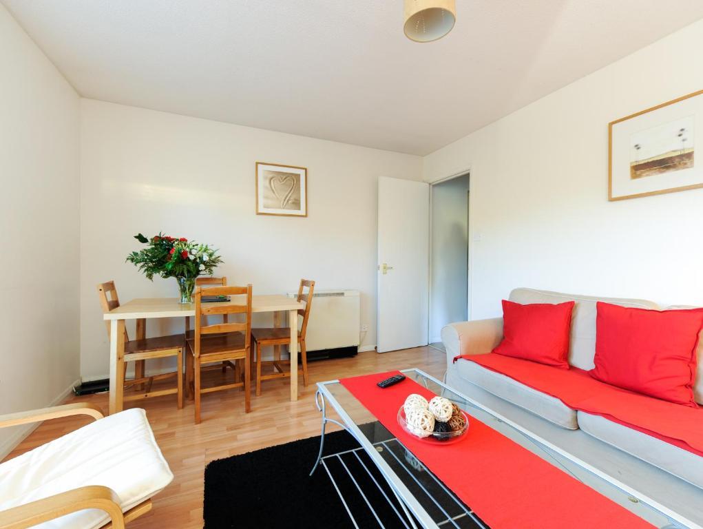 Rodney Apartments By Destination Edinburgh Apartment *