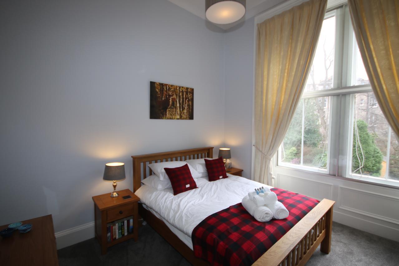 Glencairn Crescent Apartment *
