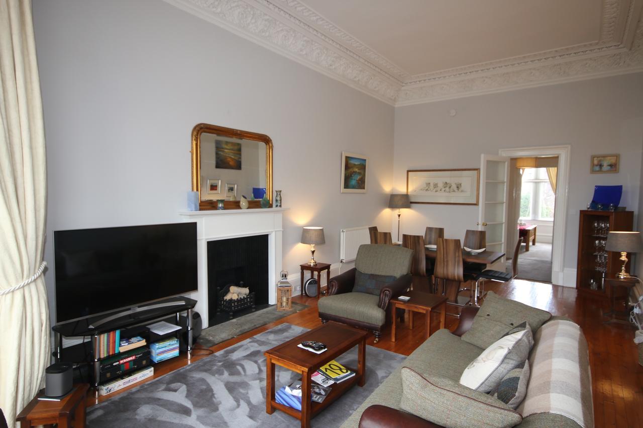 Glencairn Crescent Apartment