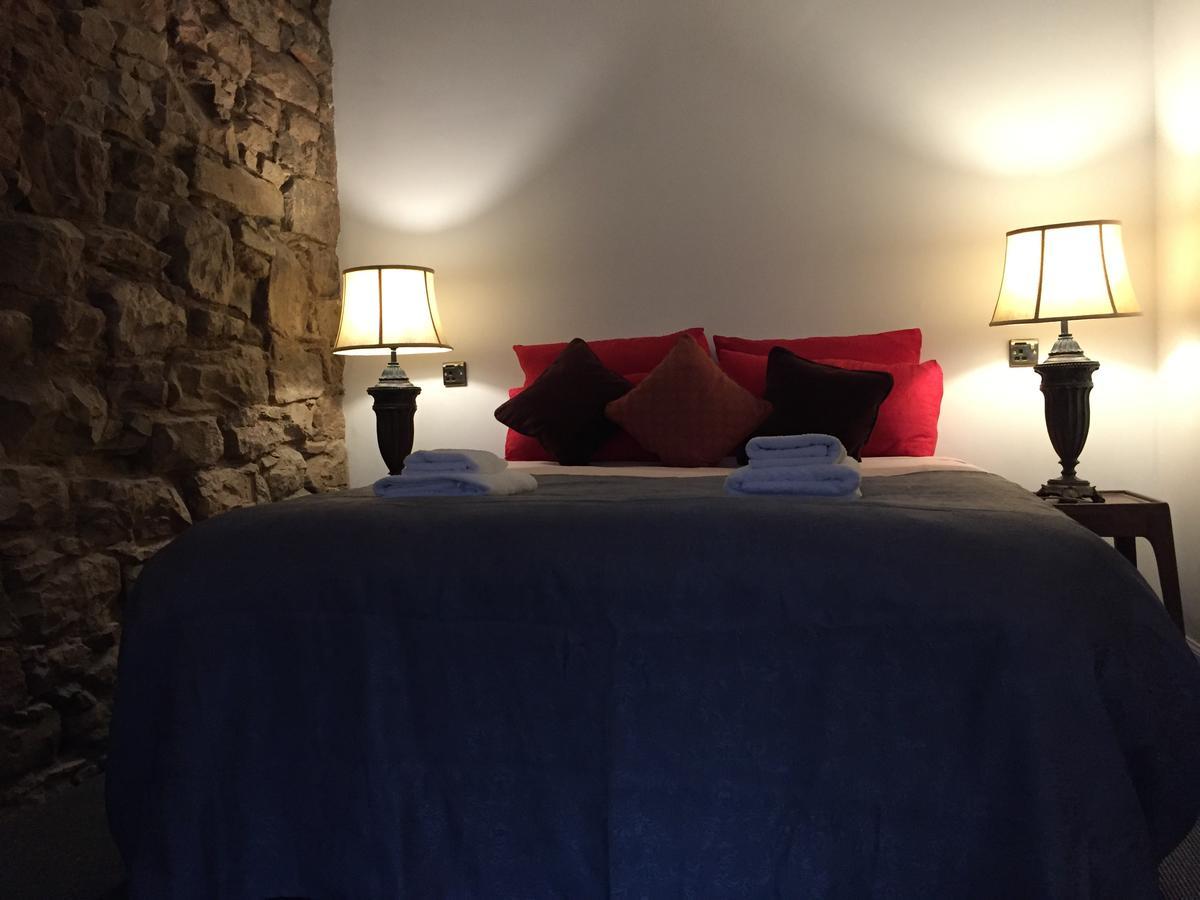 Royal Mile By The Castle Aparthotel