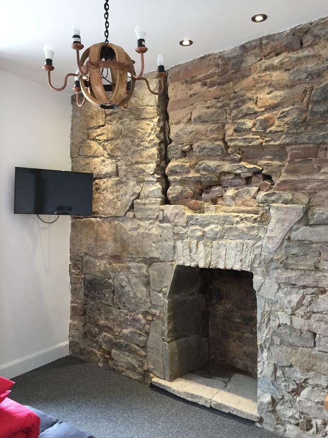 Royal Mile By The Castle Aparthotel 5*