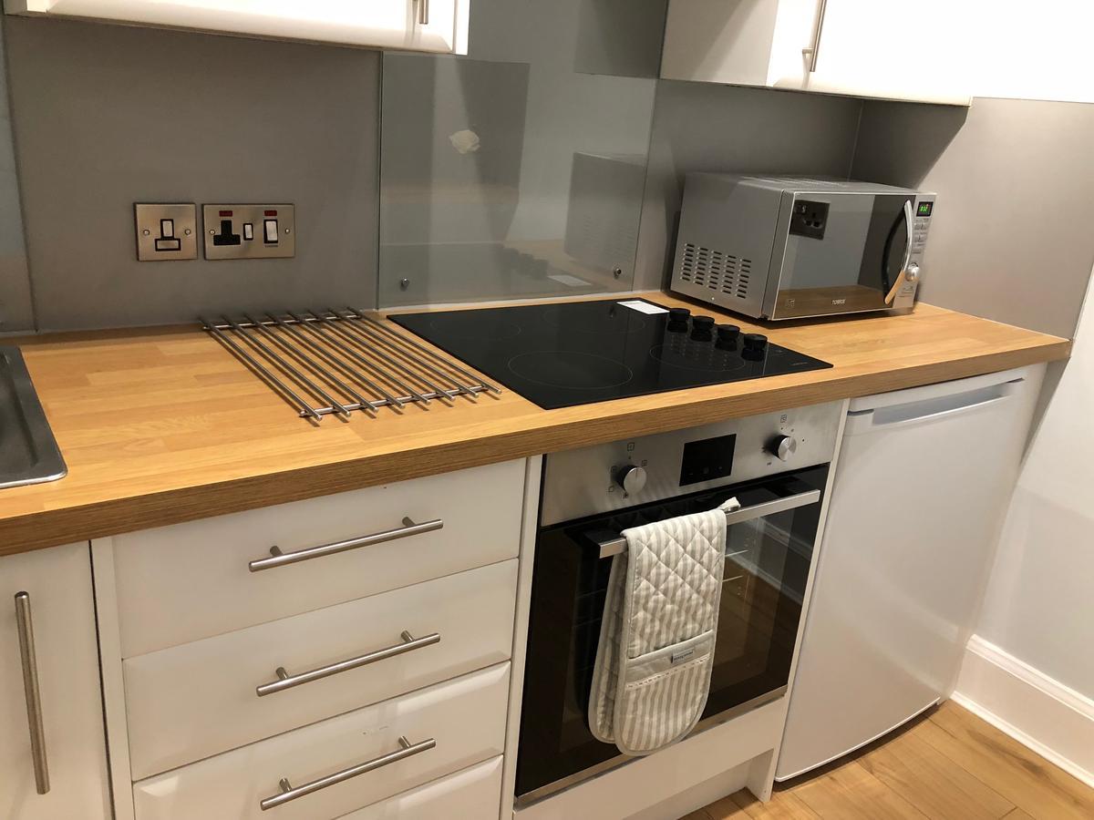 Lovely Flat In Morrison Street Apartment *