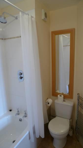 Apartment Capital -50 Broughton Road