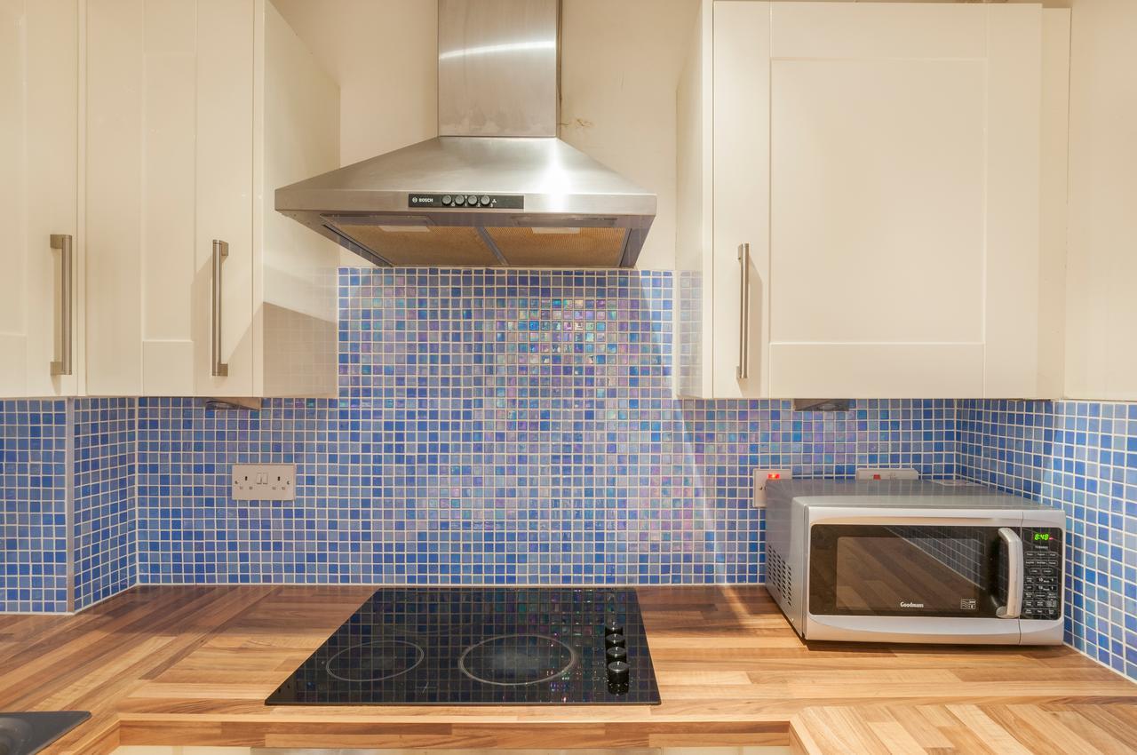 Apartment Stunning 2 Bed Near Haymarket With Pool EDI