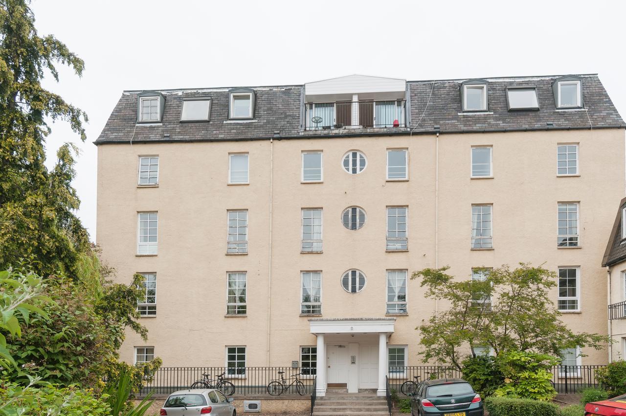 Stunning 2 Bed Near Haymarket With Pool *