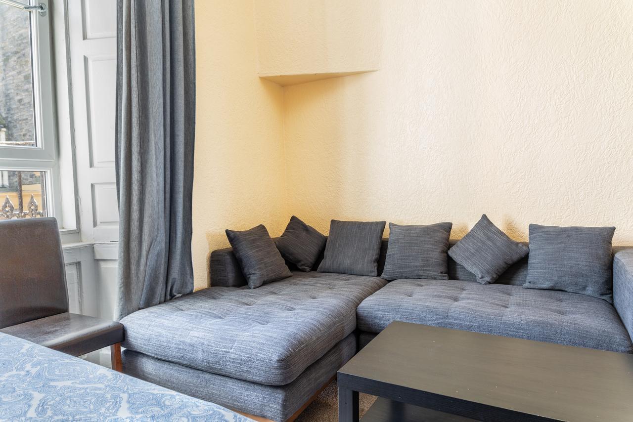 Guest house Centre Townhouse 2*