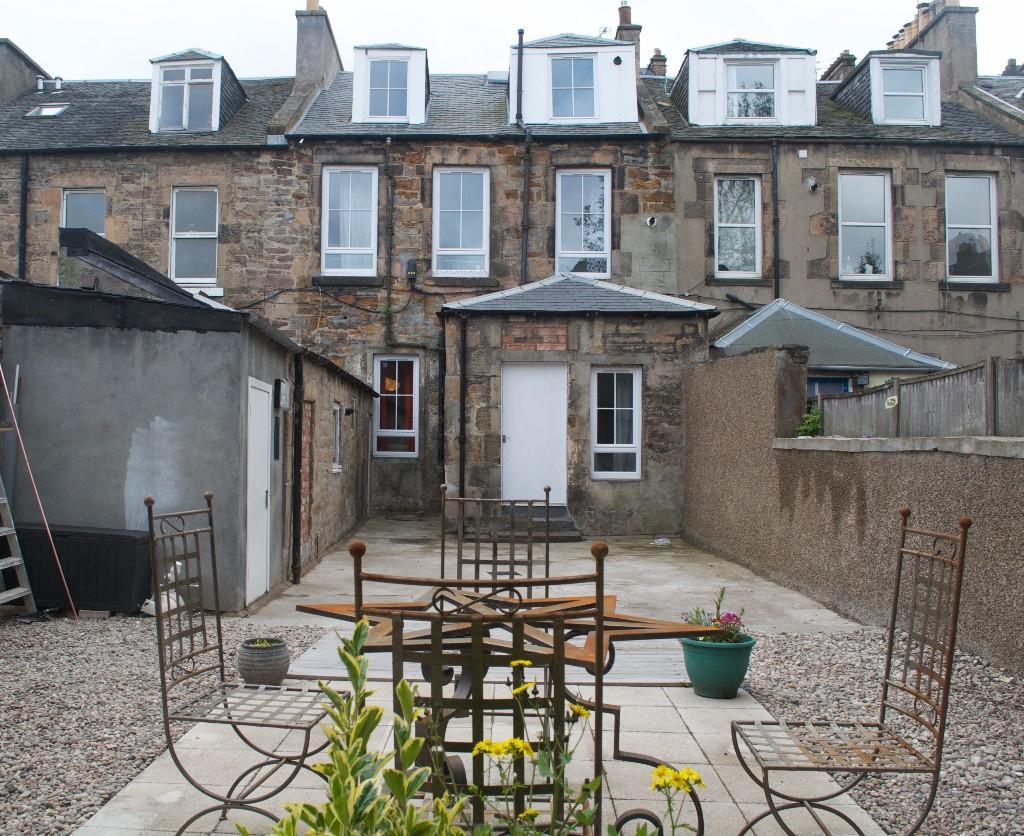 Centre Townhouse Guest house 2*