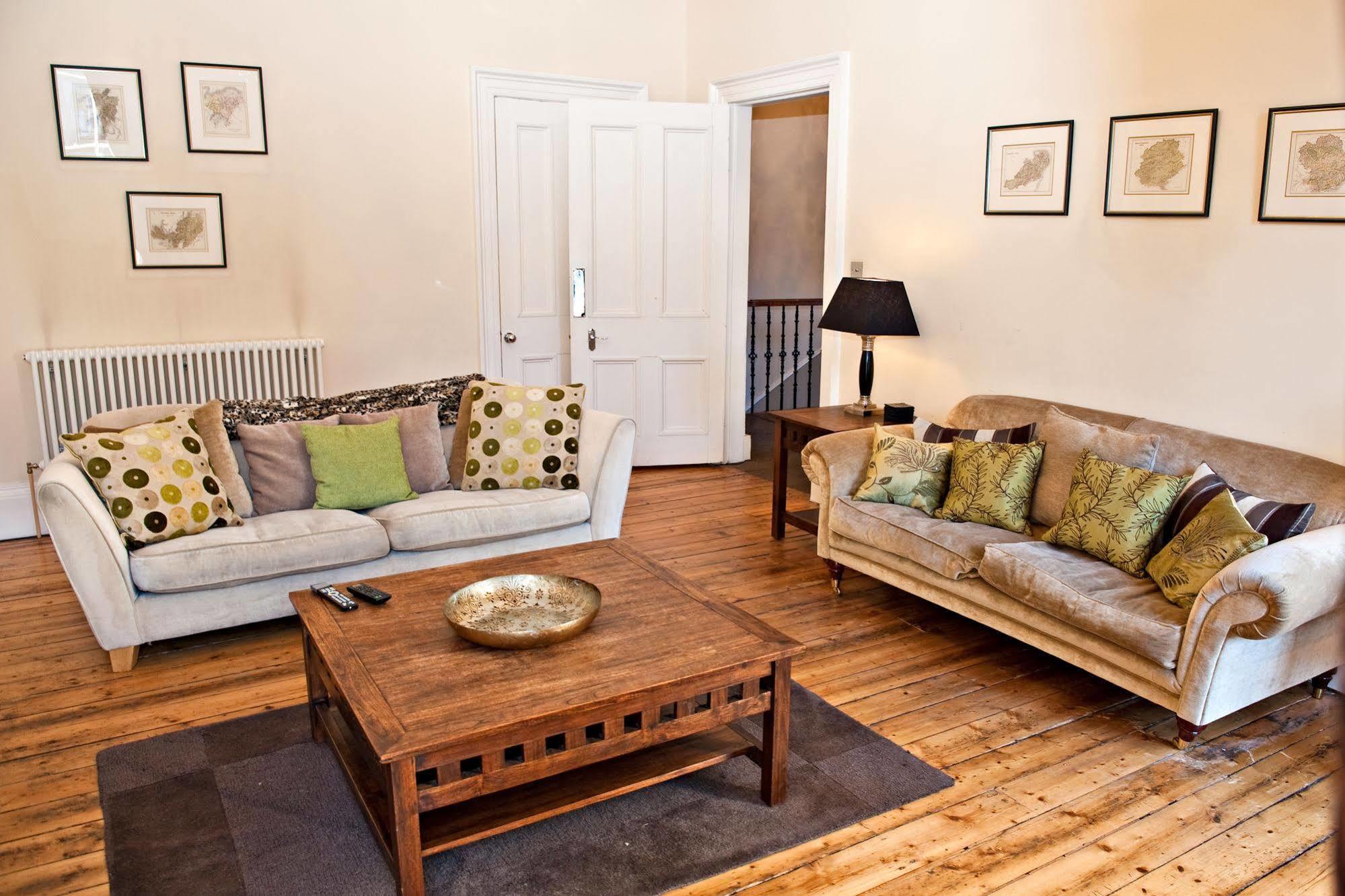 Apartment Young Street Apartments Edinburgh