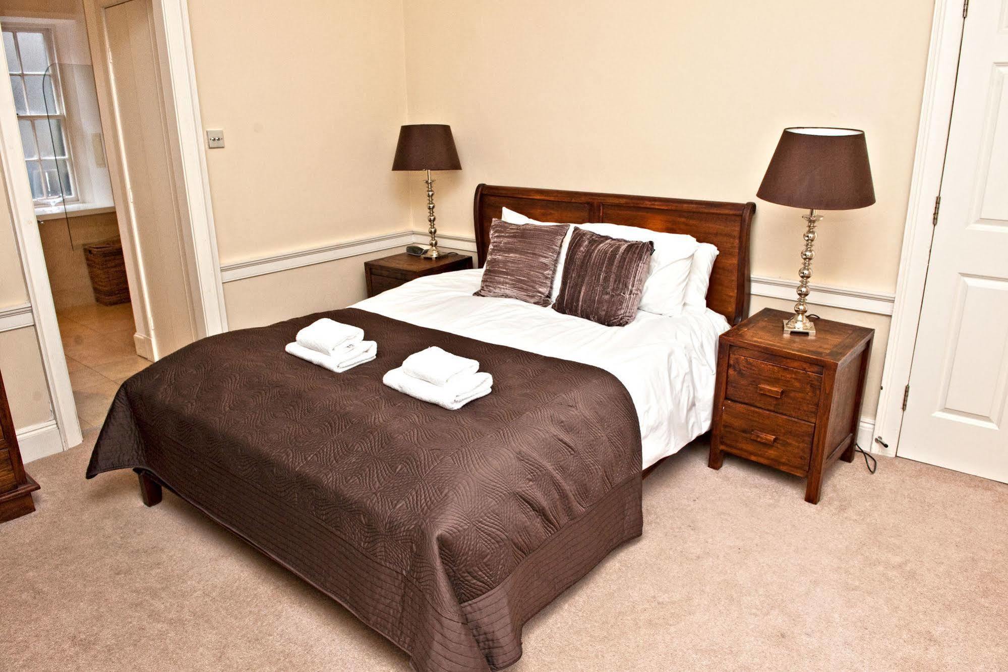 Apartment Young Street Apartments Edinburgh