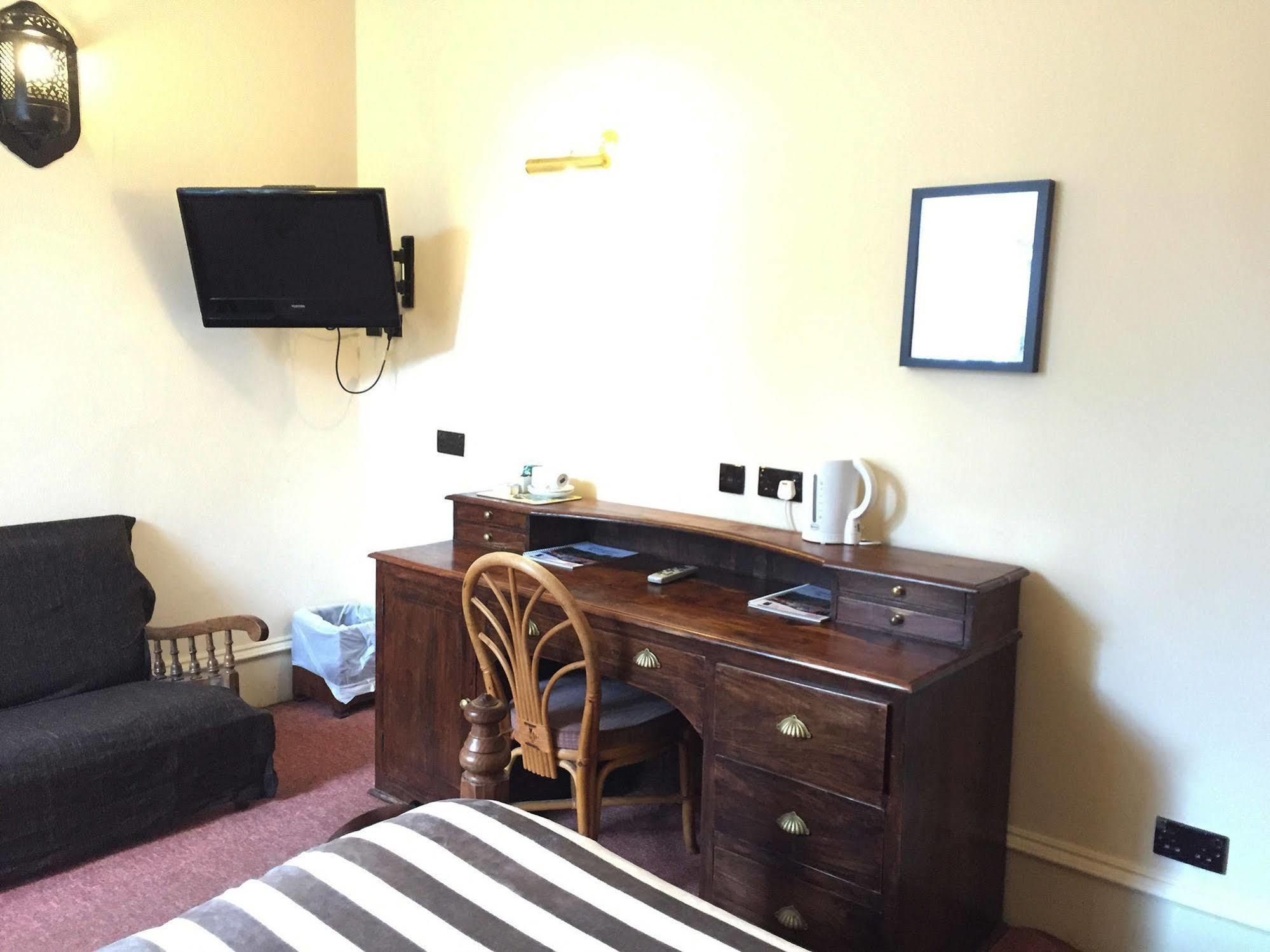 Iholiday Bed & Breakfast 3*