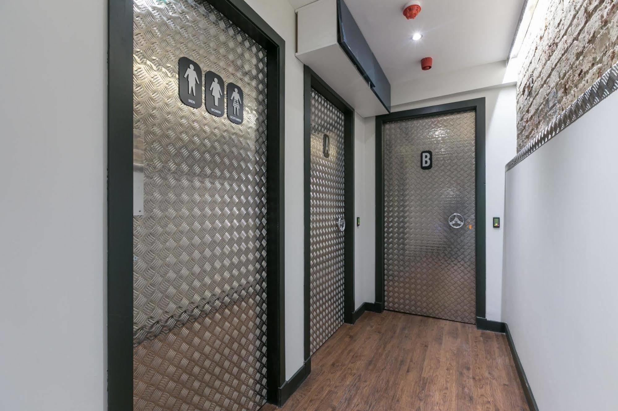 Code Pod - The Loft - Hostel Edinburgh