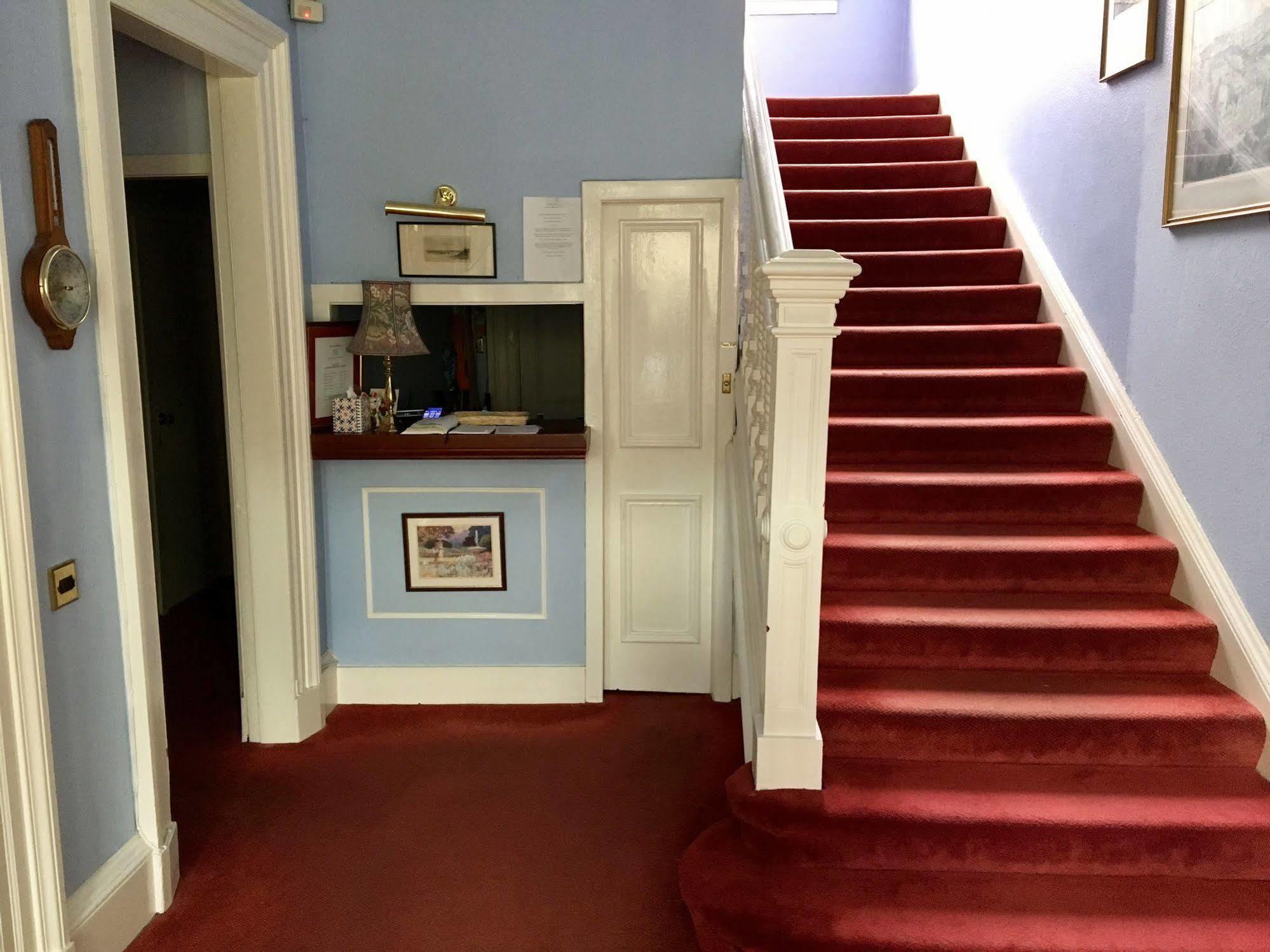 Guest house Dorstan House