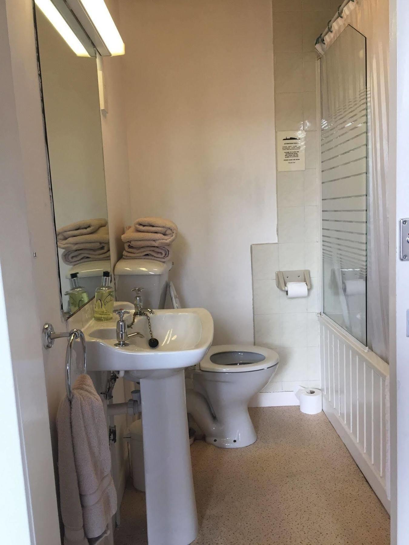 Guest house Dorstan House 3*
