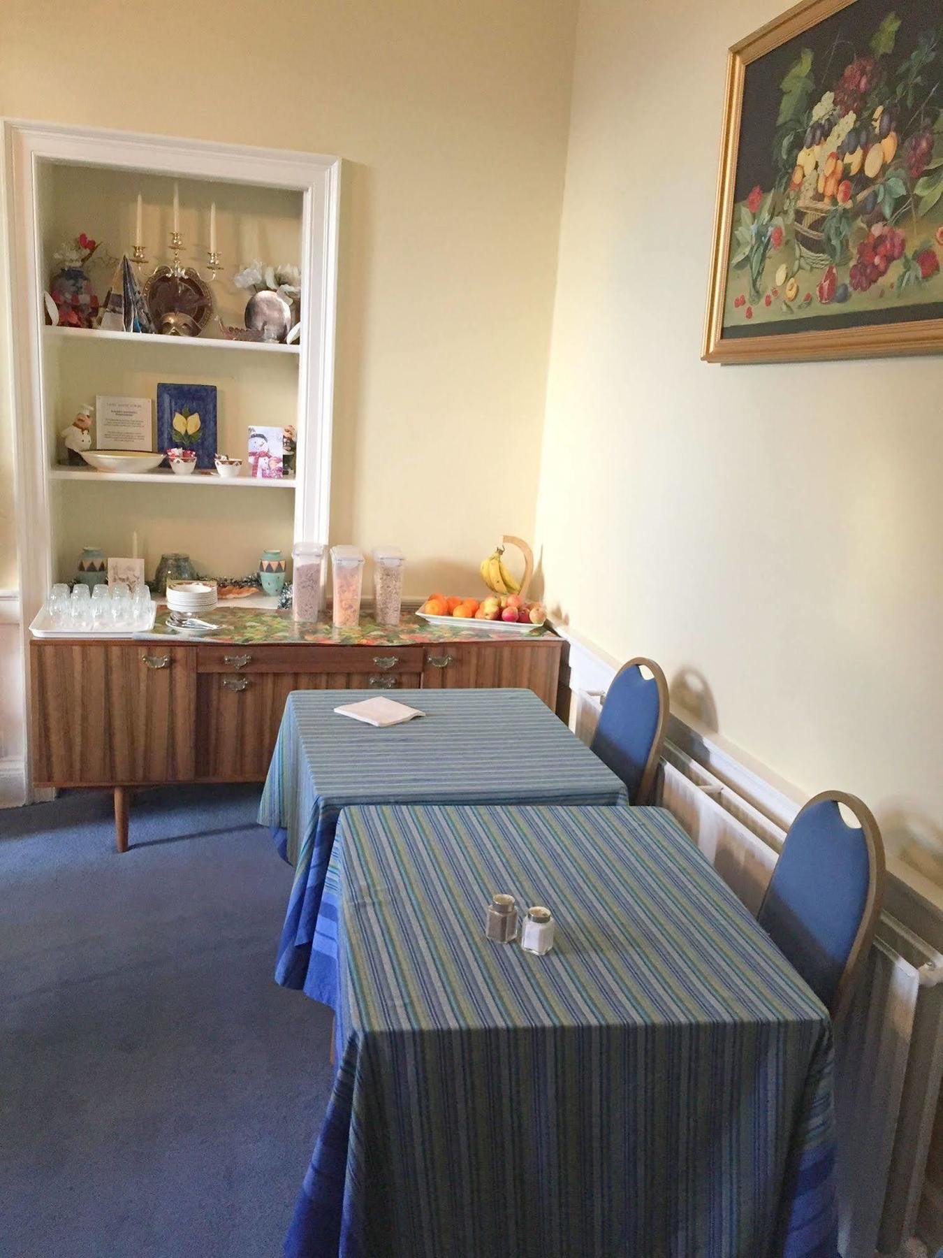 Tania 3* Edinburgh