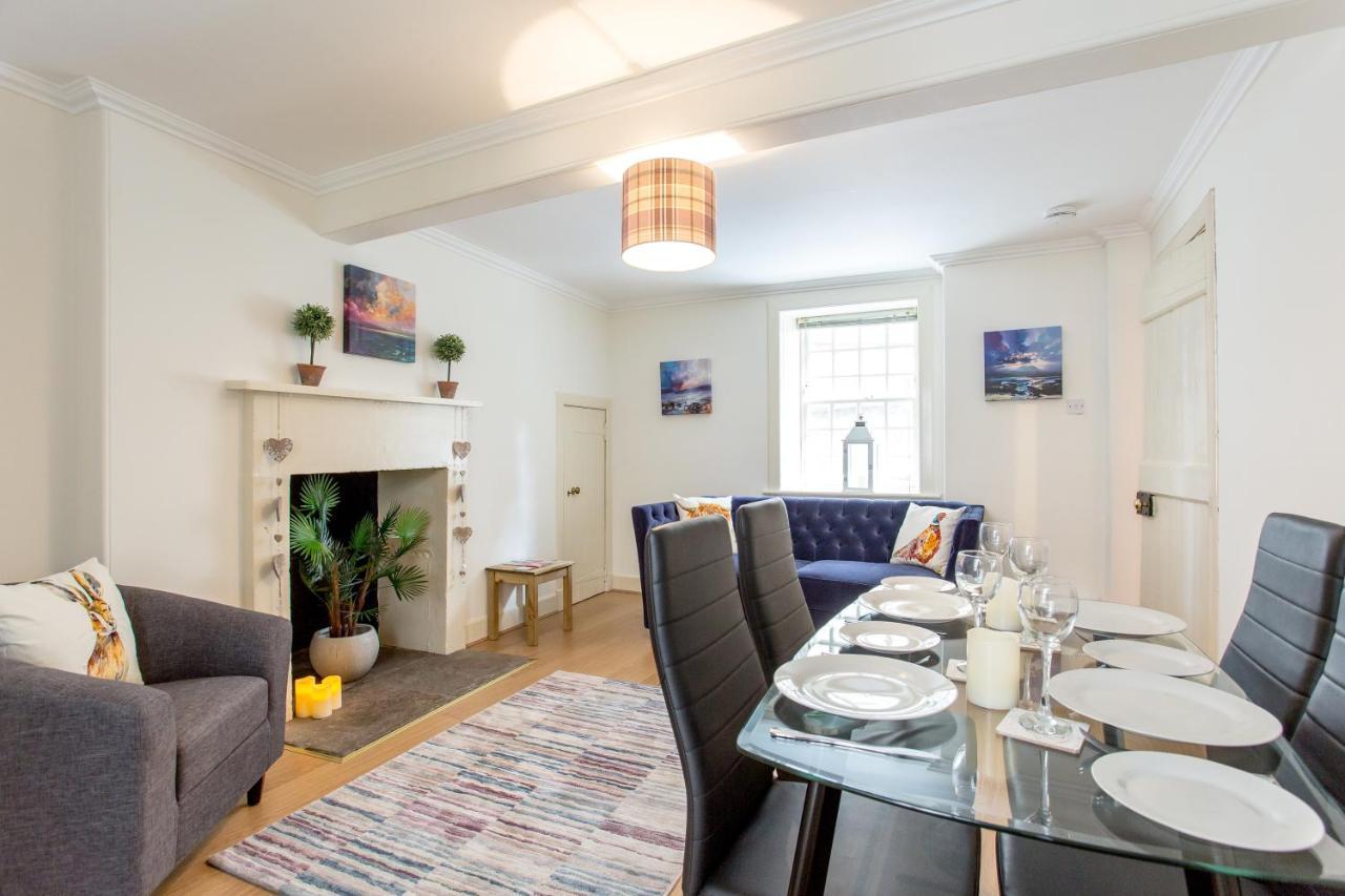 The Robertson's Close Apartment Edinburgh
