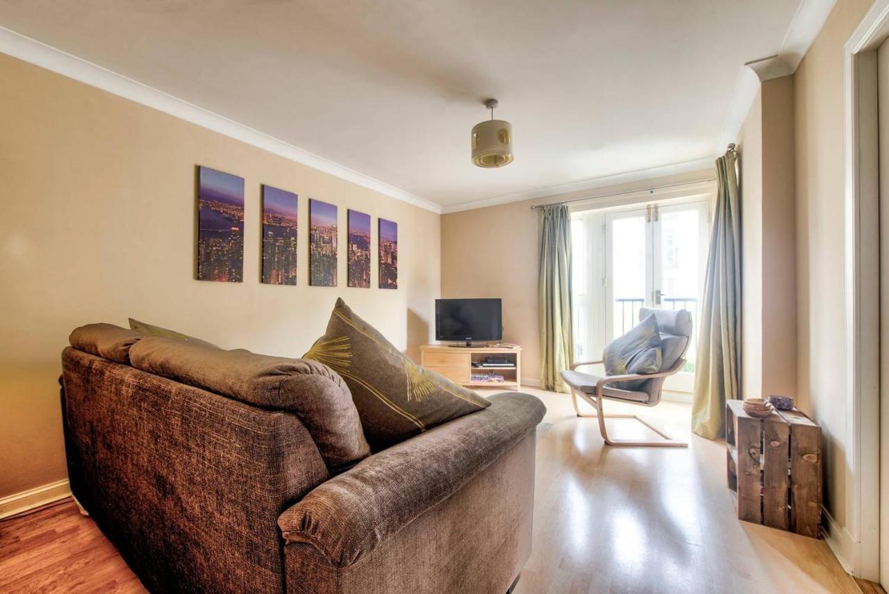 Apartment Spacious Next Water Of Leith