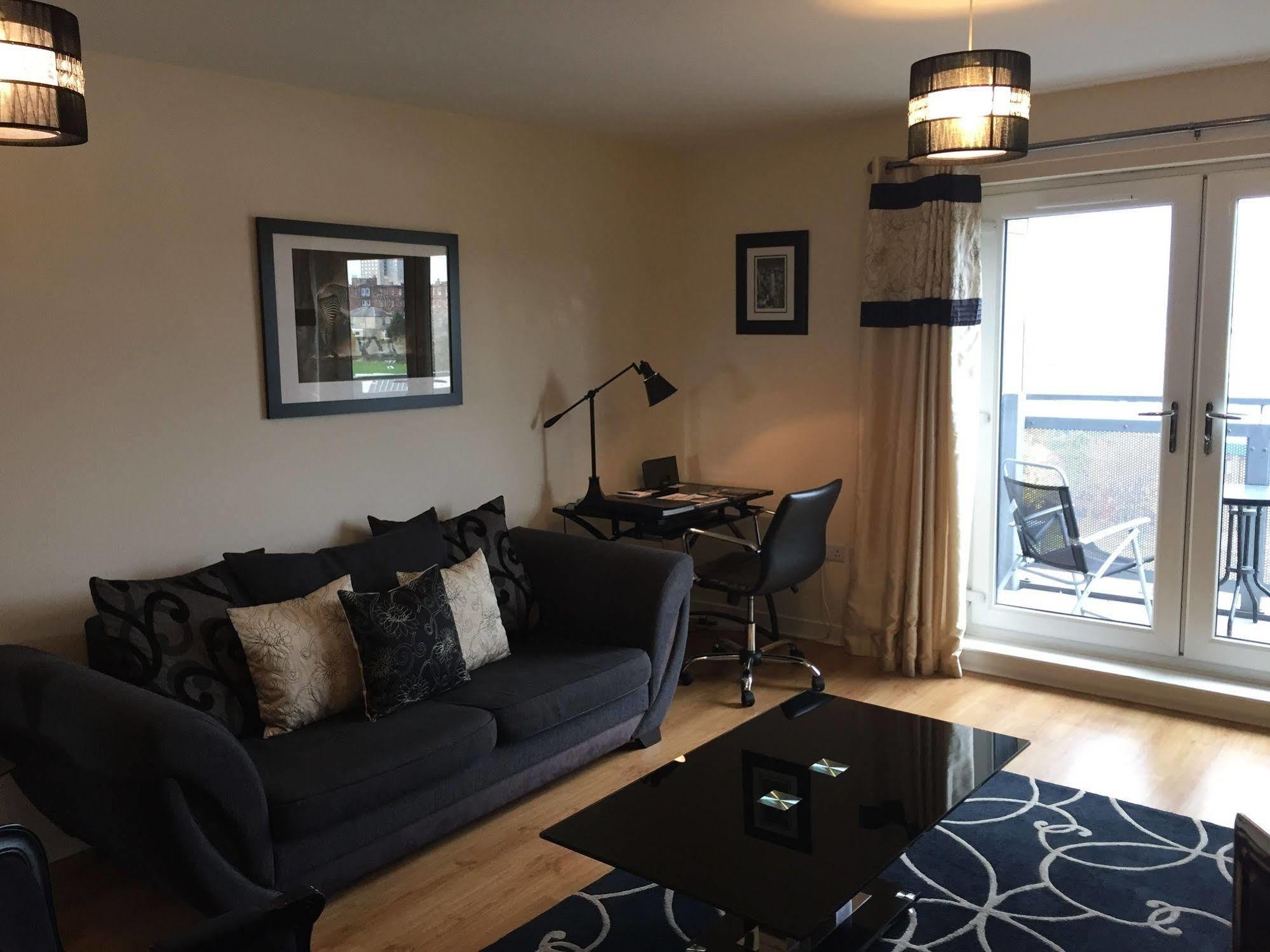 Oakhill Apartment *