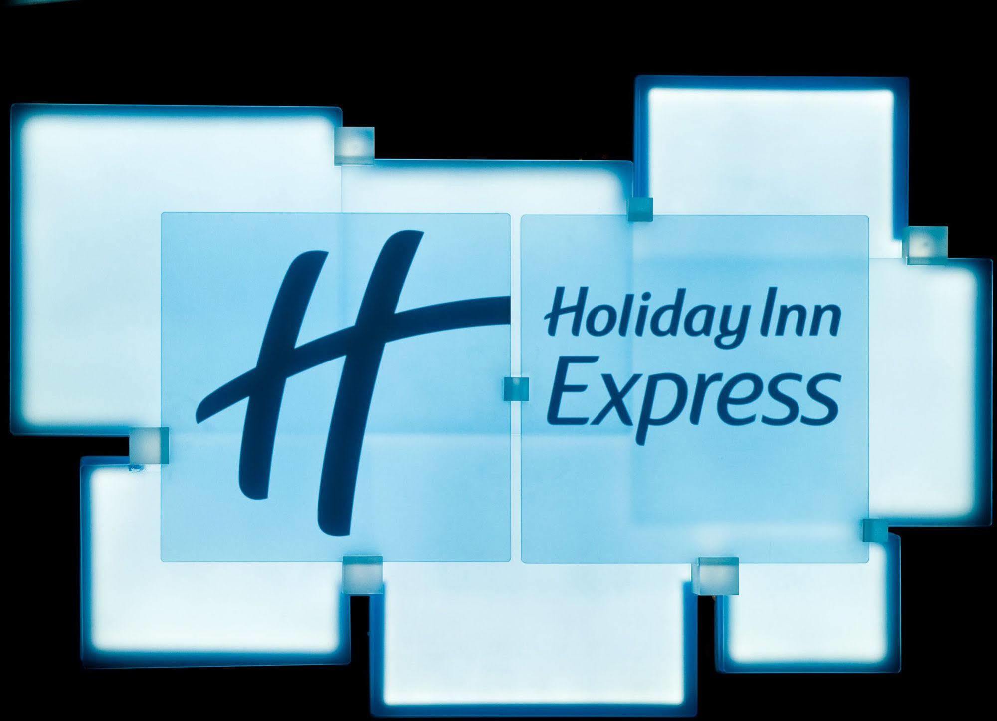 Express Centre By Ihg Edinburgh