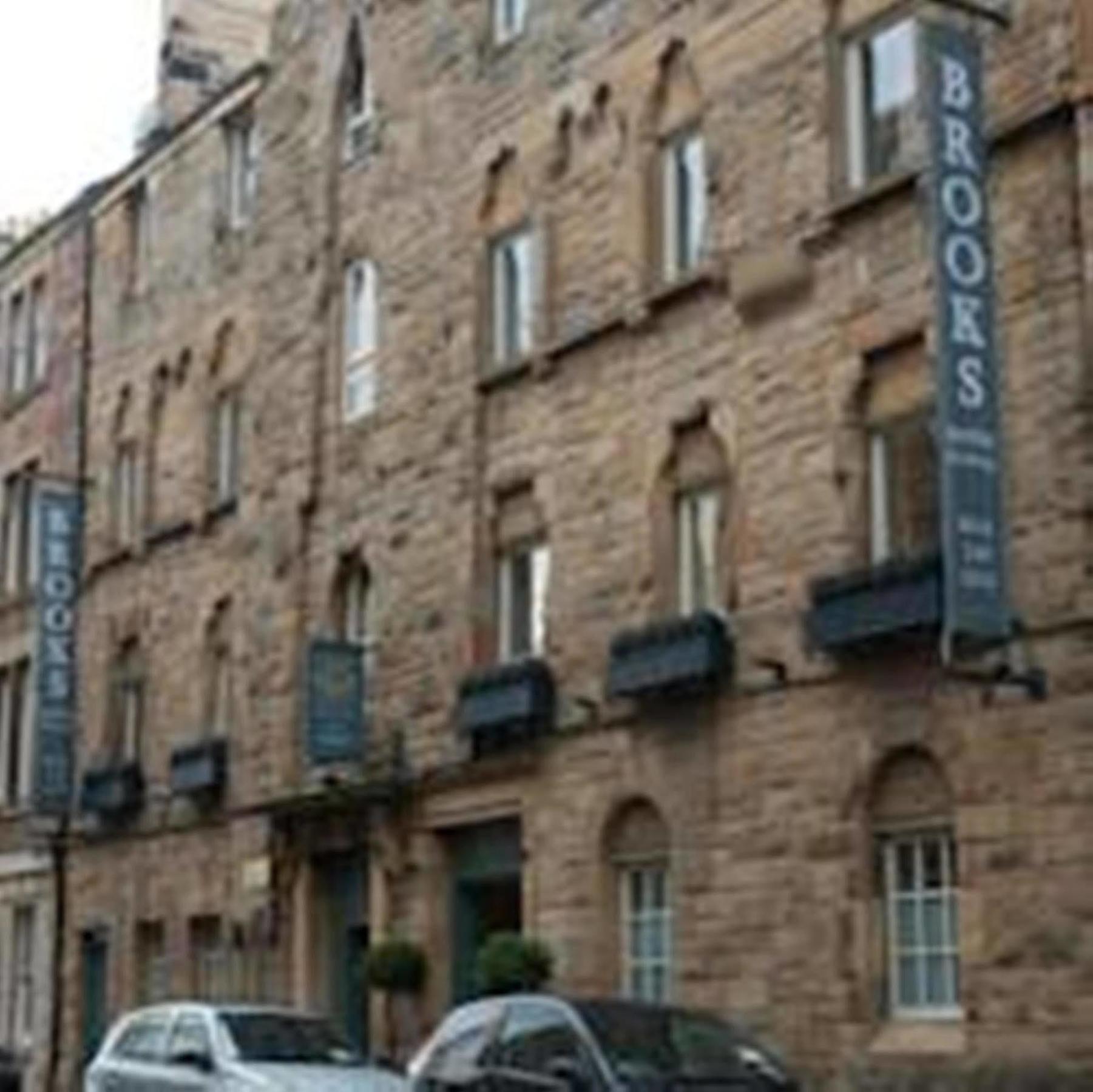 Brooks Hotel 3*