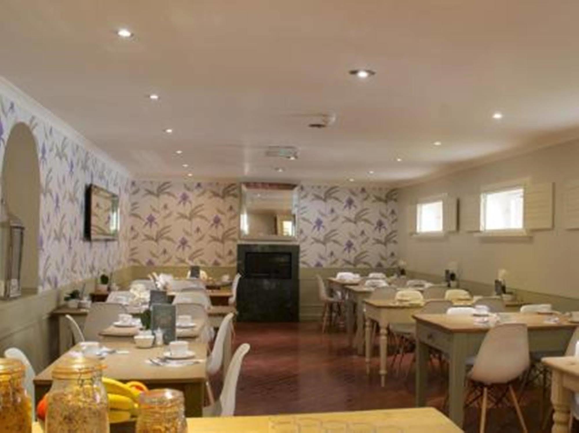Brooks 3* Edinburgh