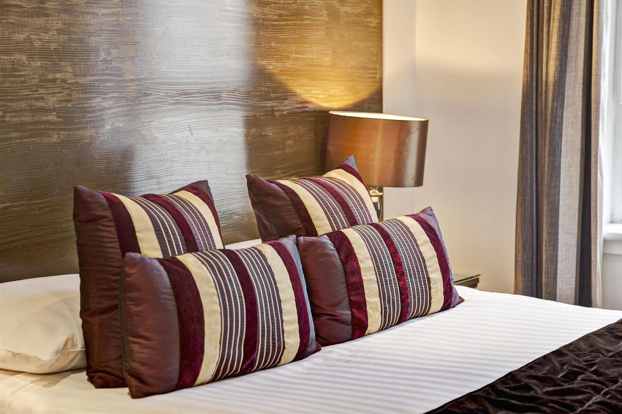 Fountain Court - Grove Executive Aparthotel