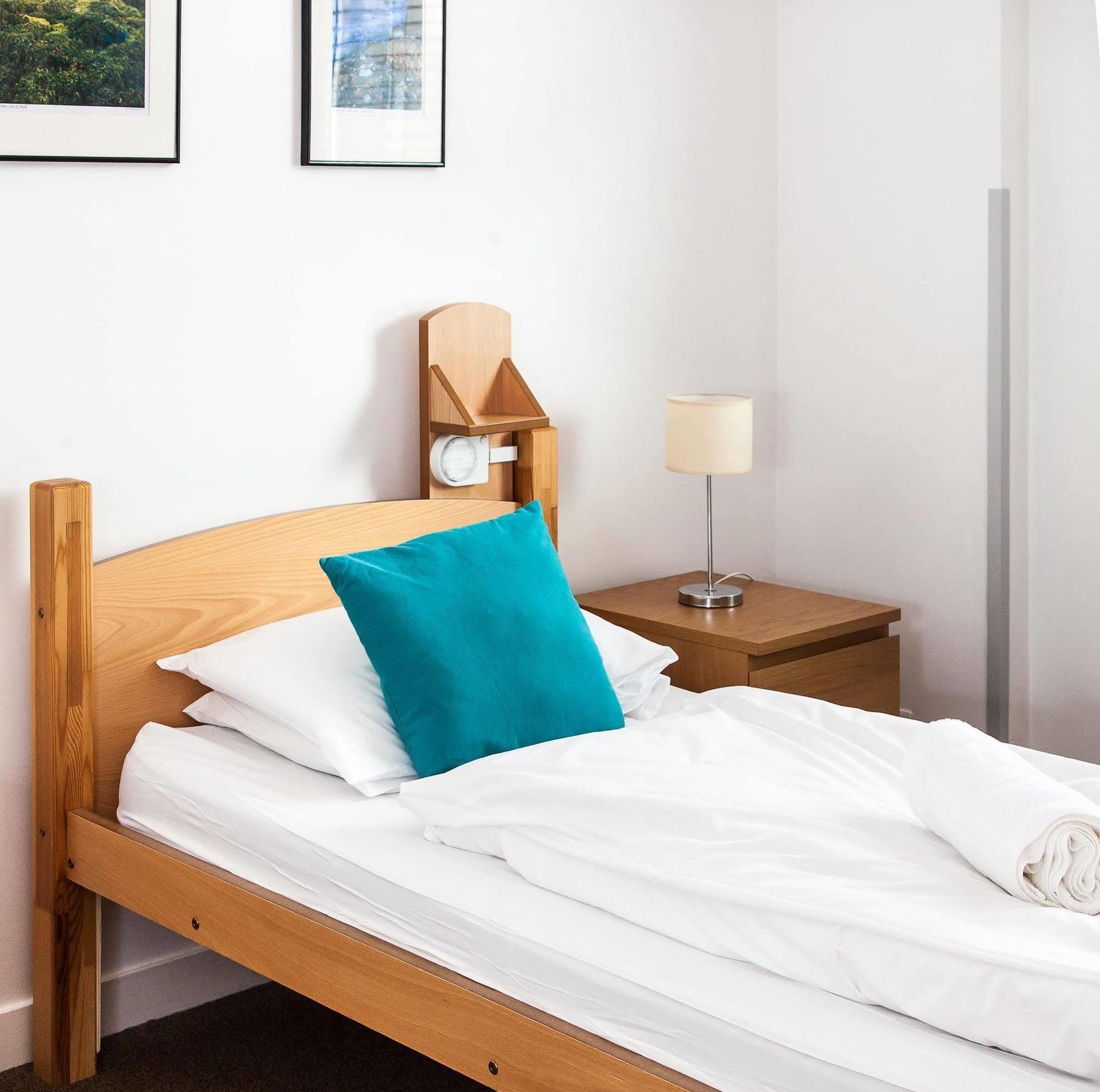 Edinburgh Central Accommodation Hostel *