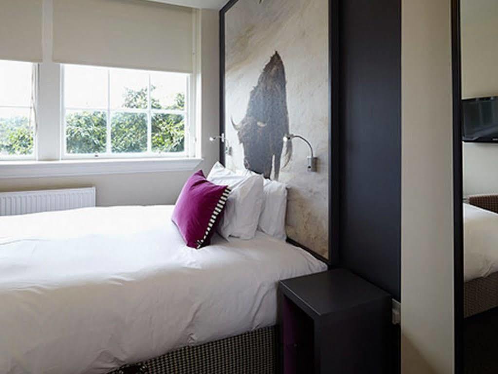 B+B Edinburgh 4*