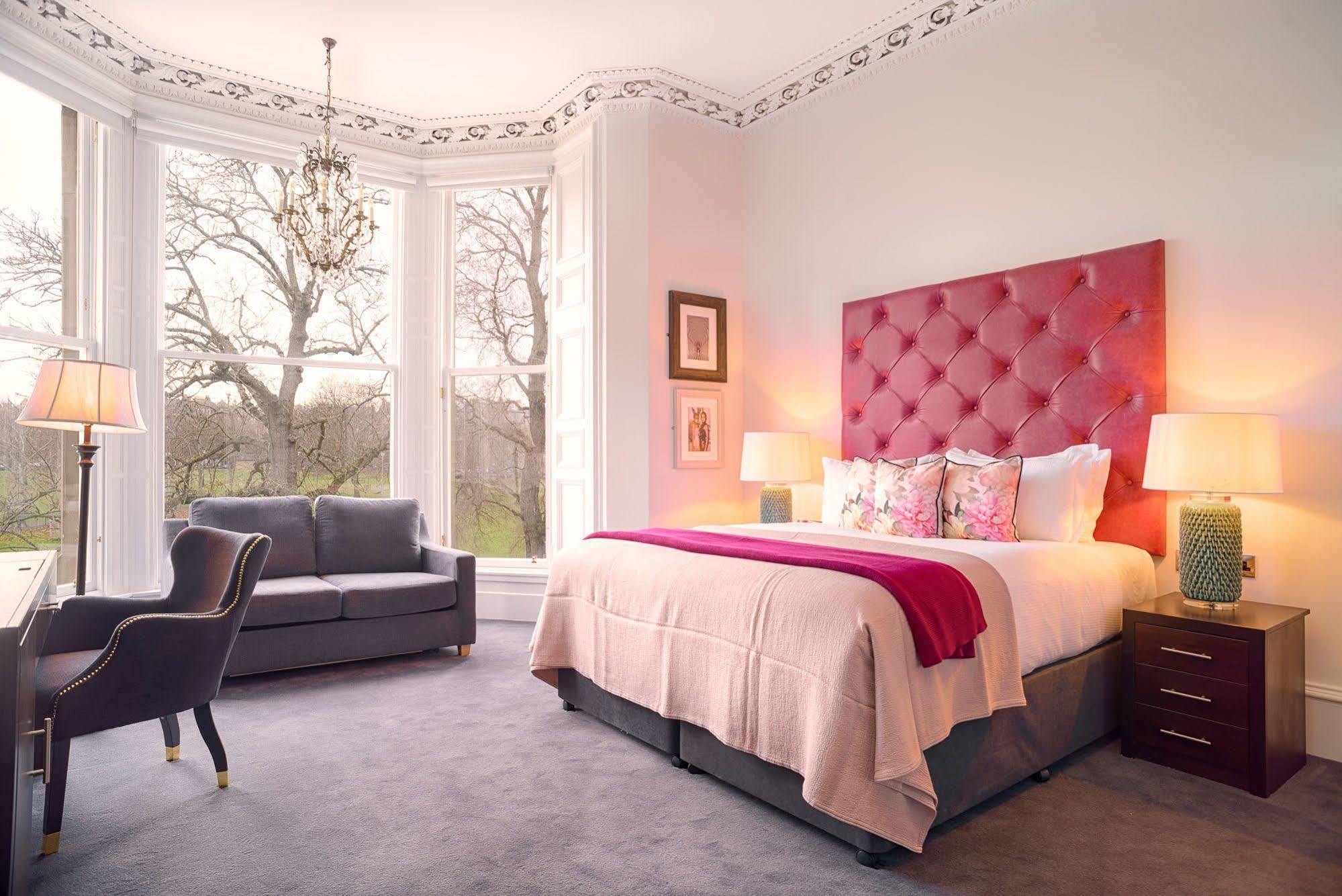 Hotel Black Ivy 4*