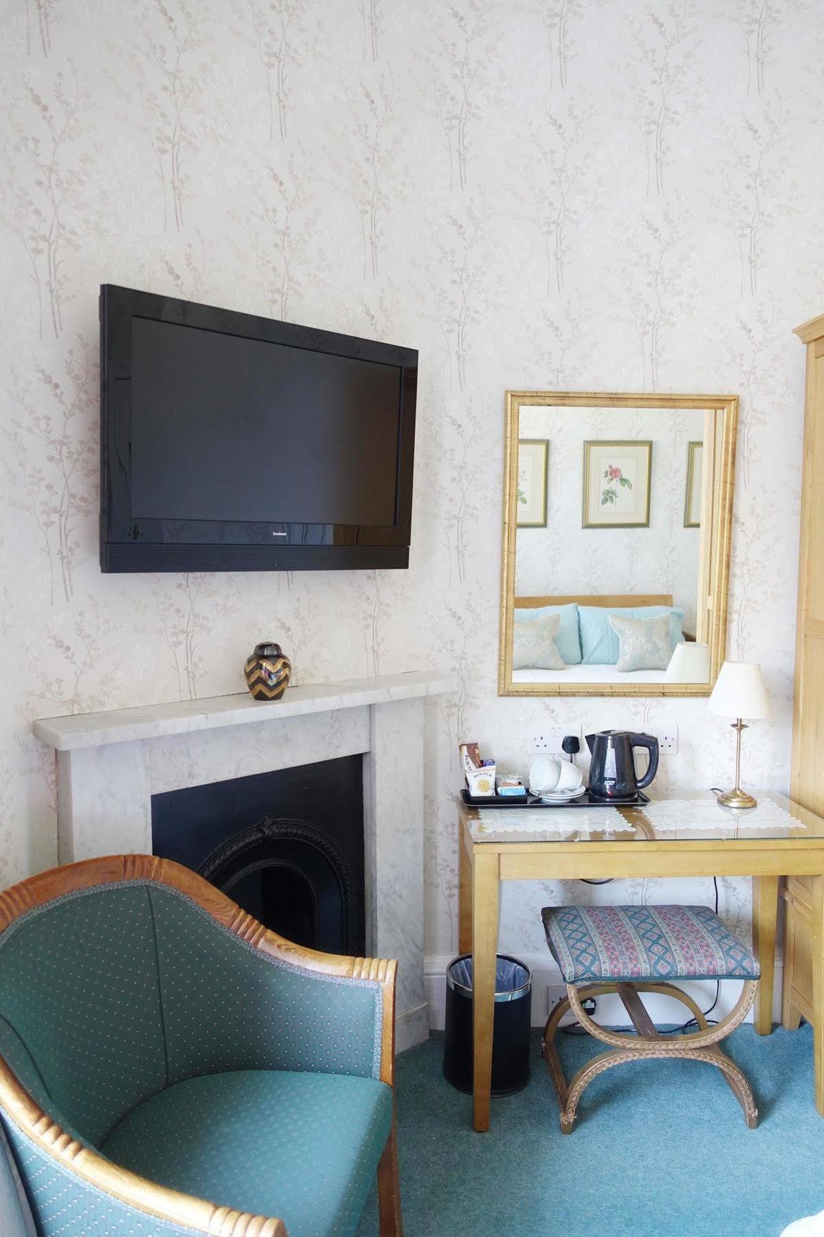 Gladstone House 4* Edinburgh