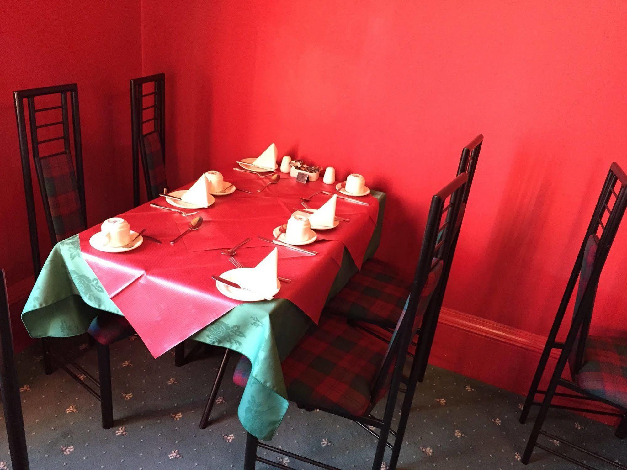 Appin House - 3*