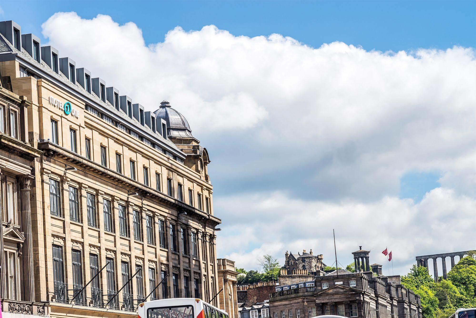 Hotel One Edinburgh-princes 3*