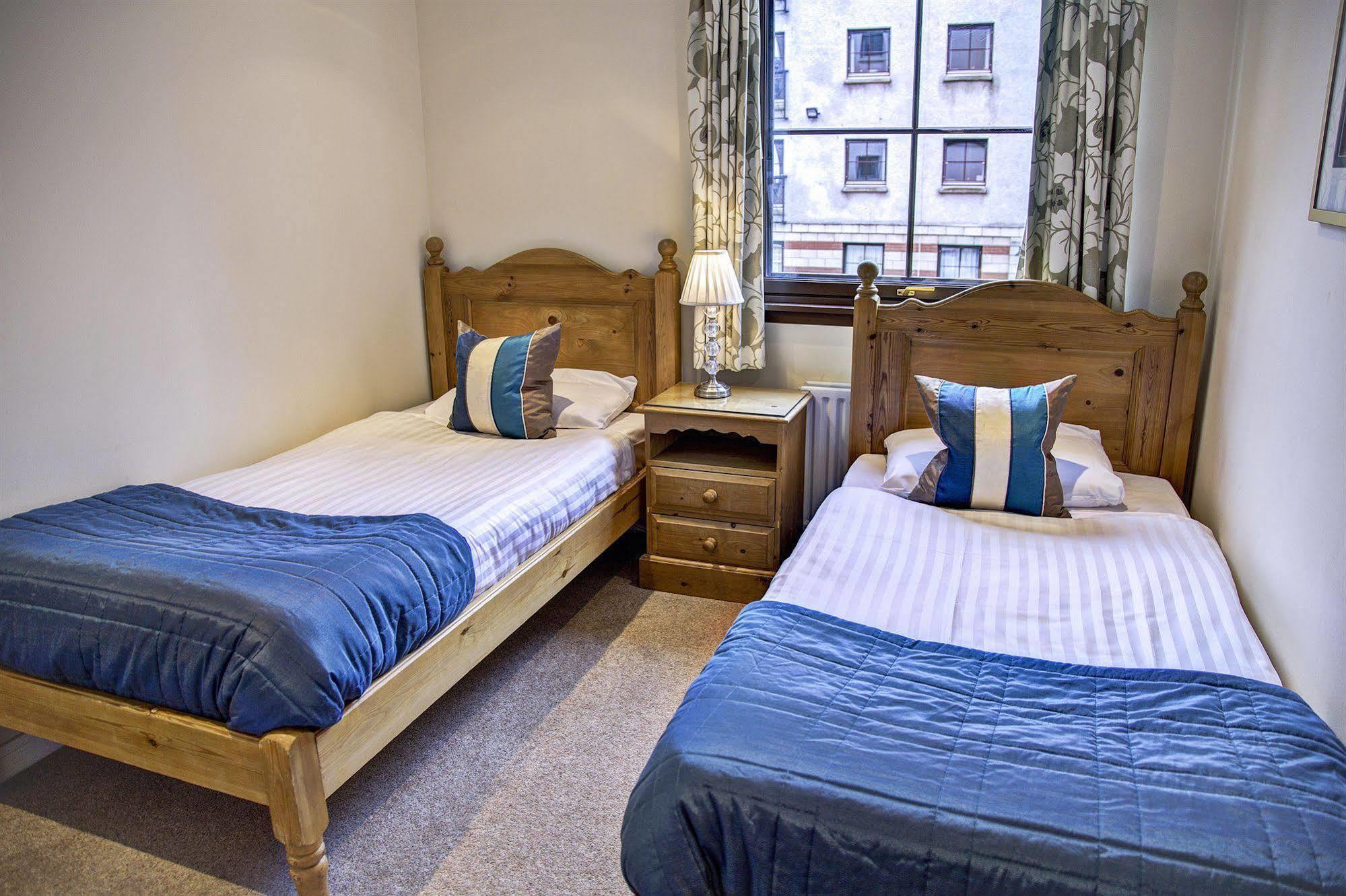 Fountain Court - Grove 4*