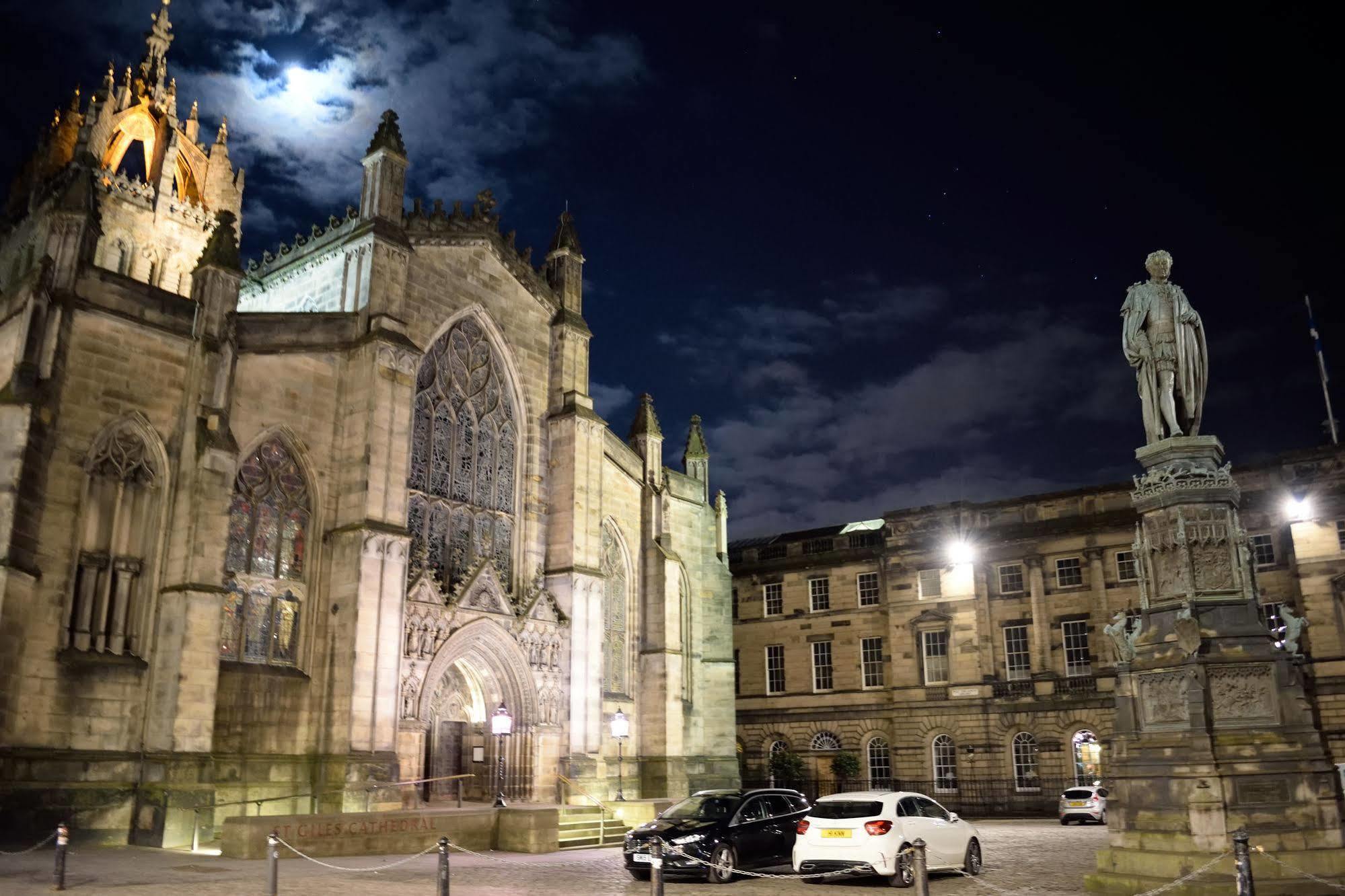 - Royal Mile