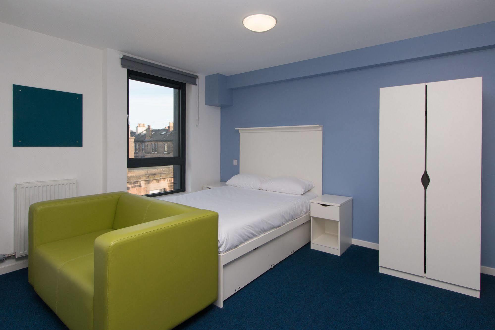 Destiny Student - Shrubhill * Edinburgh