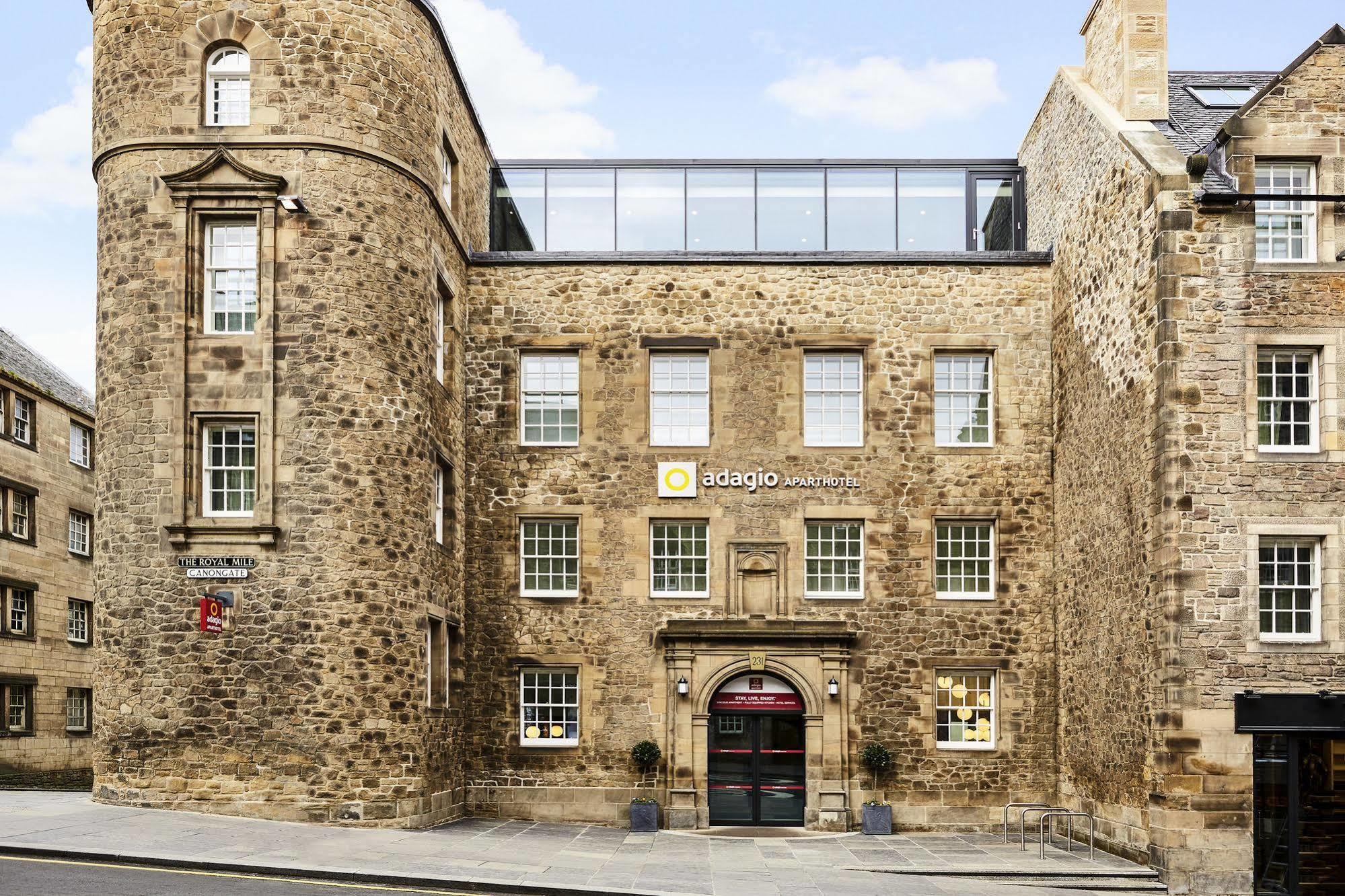 Adagio Royal Mile Aparthotel 4*