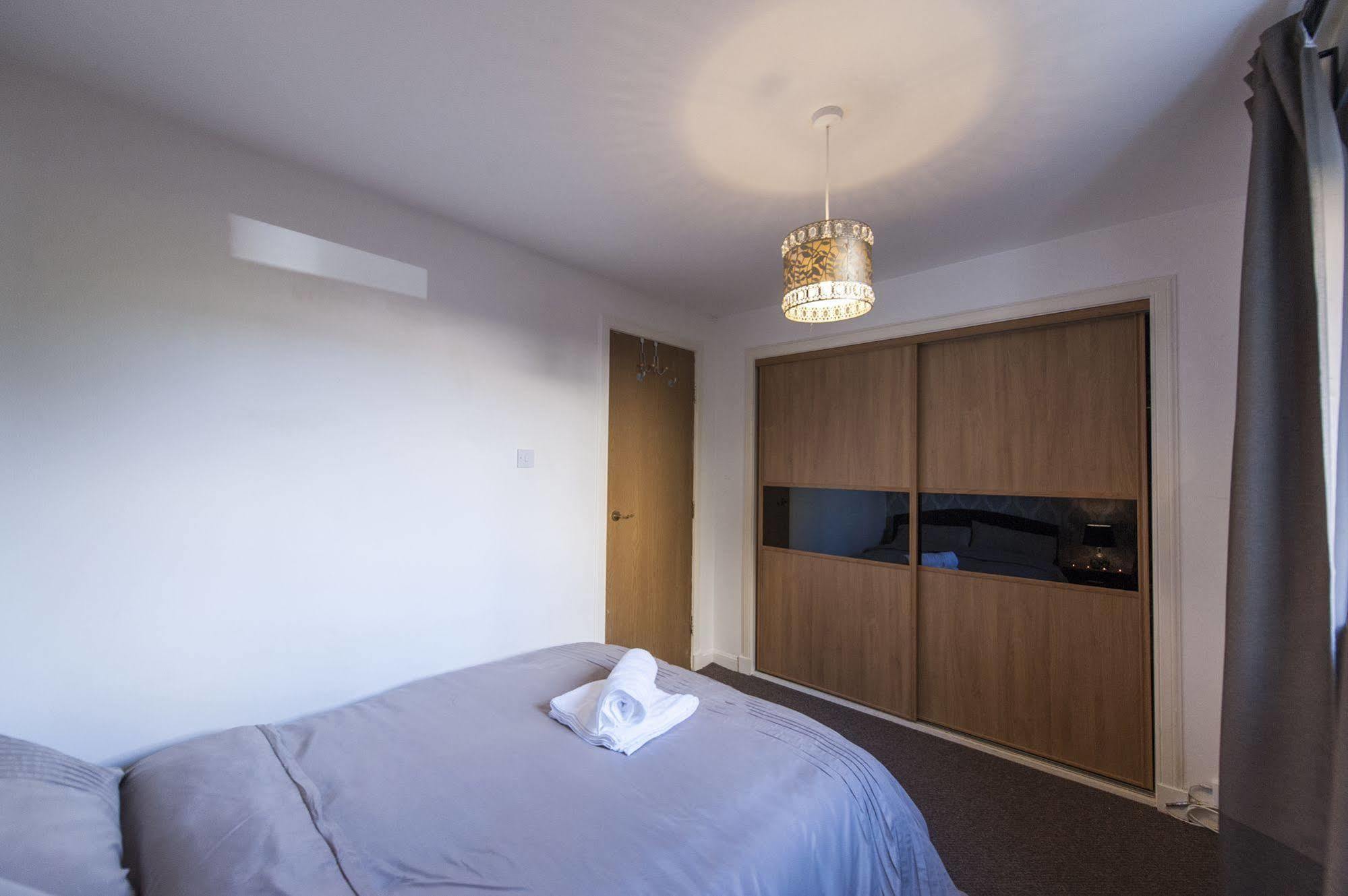 Montgomery - Gyle Apartment *