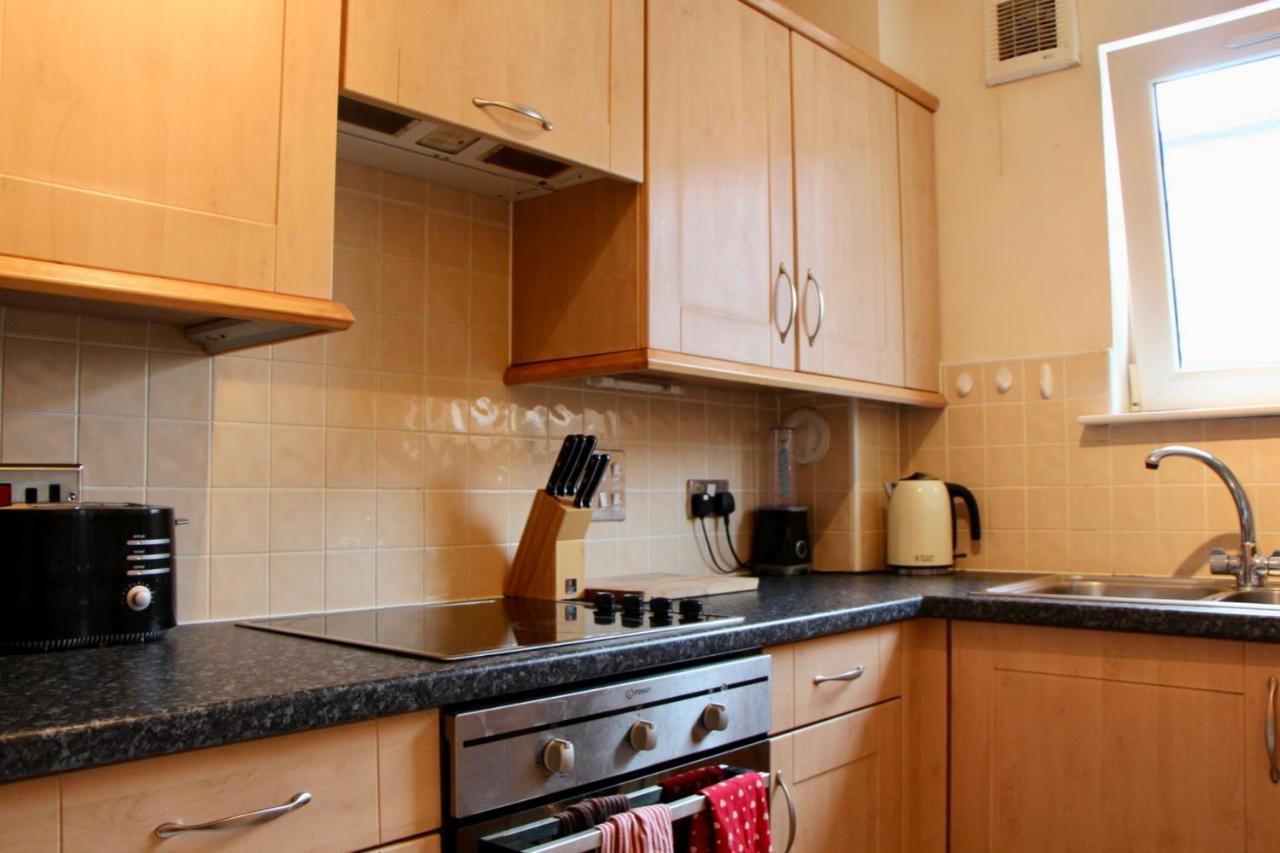 Modern Flat With A Lift And Balcony Edinburgh