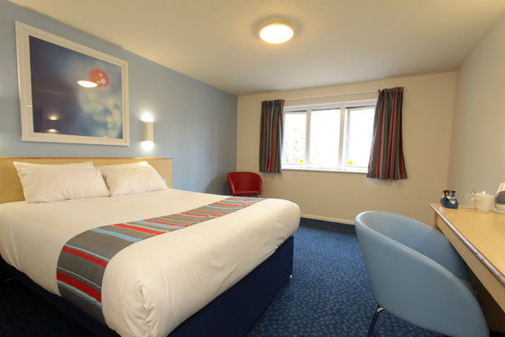 Travelodge Queen Street Hotel 3*