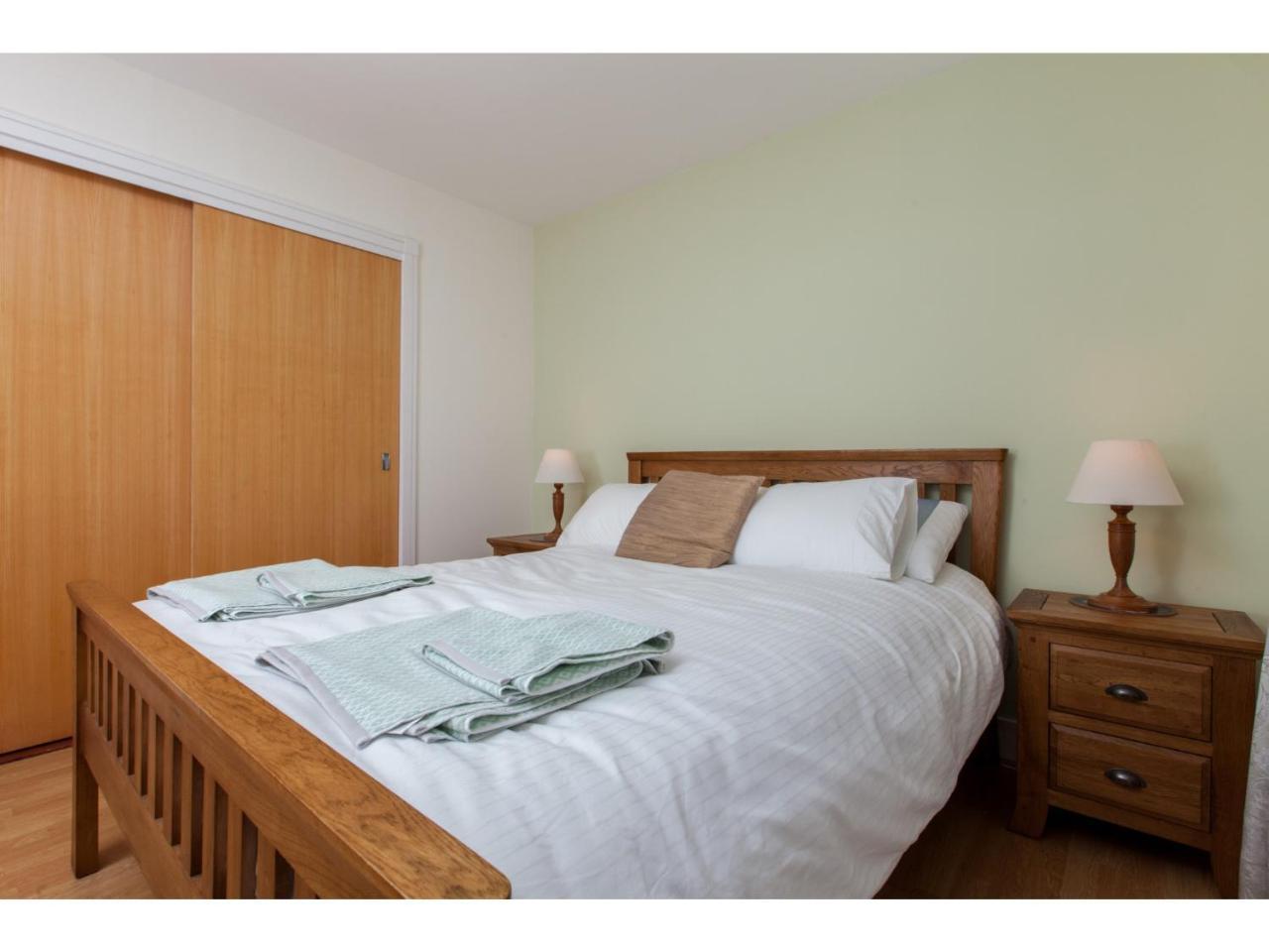 Spacious, Central Apartment Edinburgh