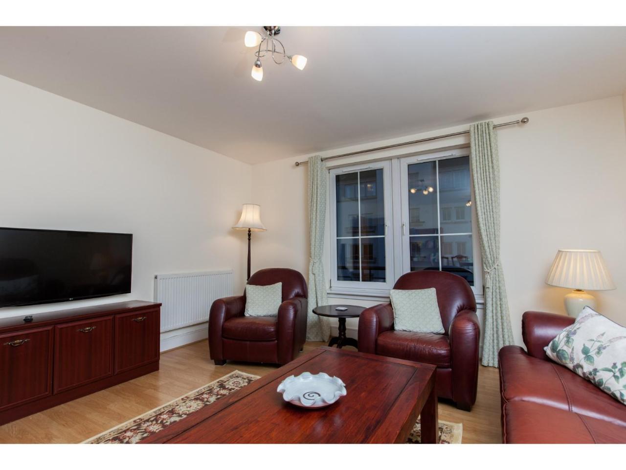 Apartment Spacious, Central *