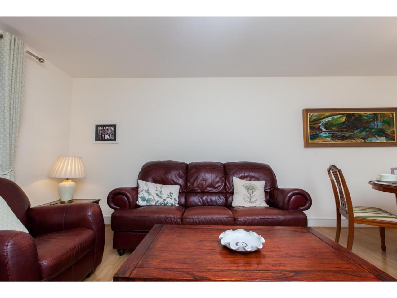Apartment Spacious, Central