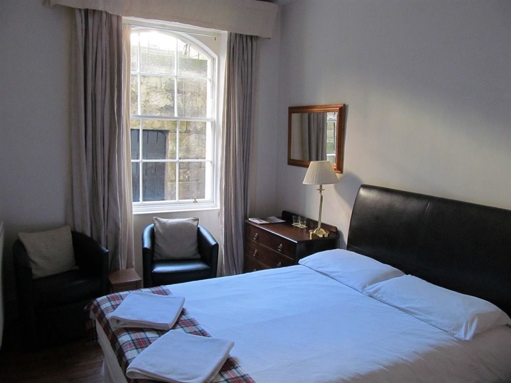 Lantern Guest house Edinburgh