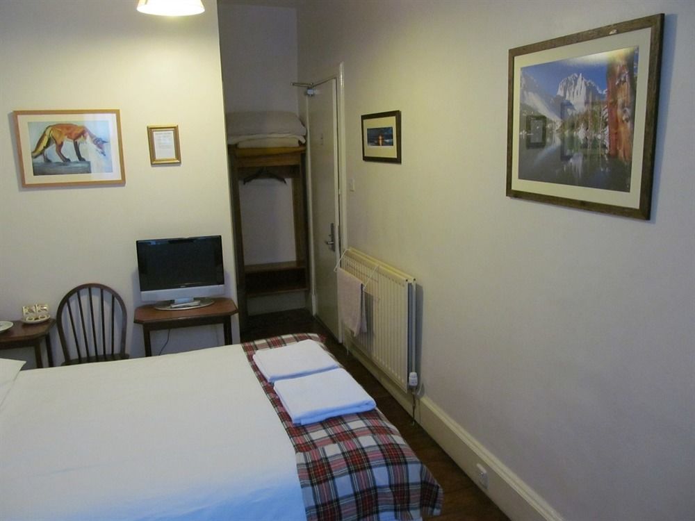 Lantern Guest house 3*