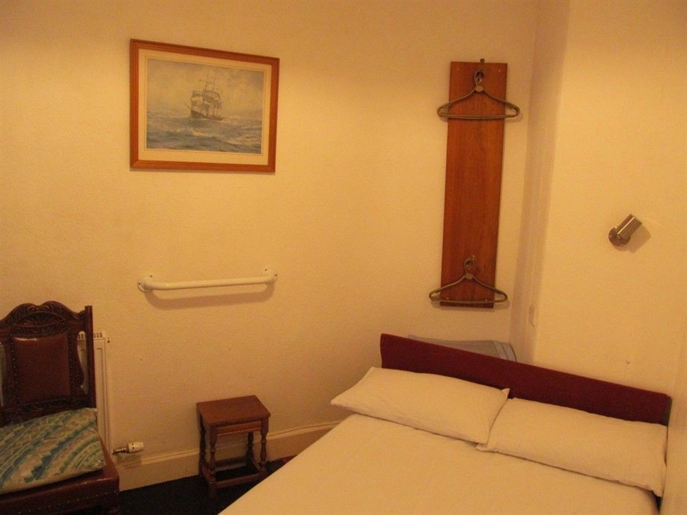 Lantern Guest house 3*