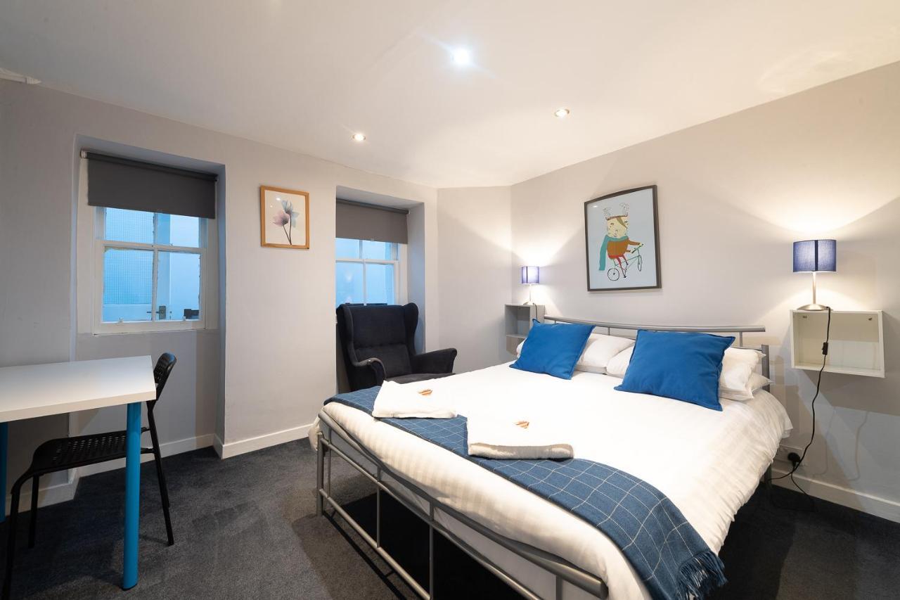 Caledonian Guest house 3*
