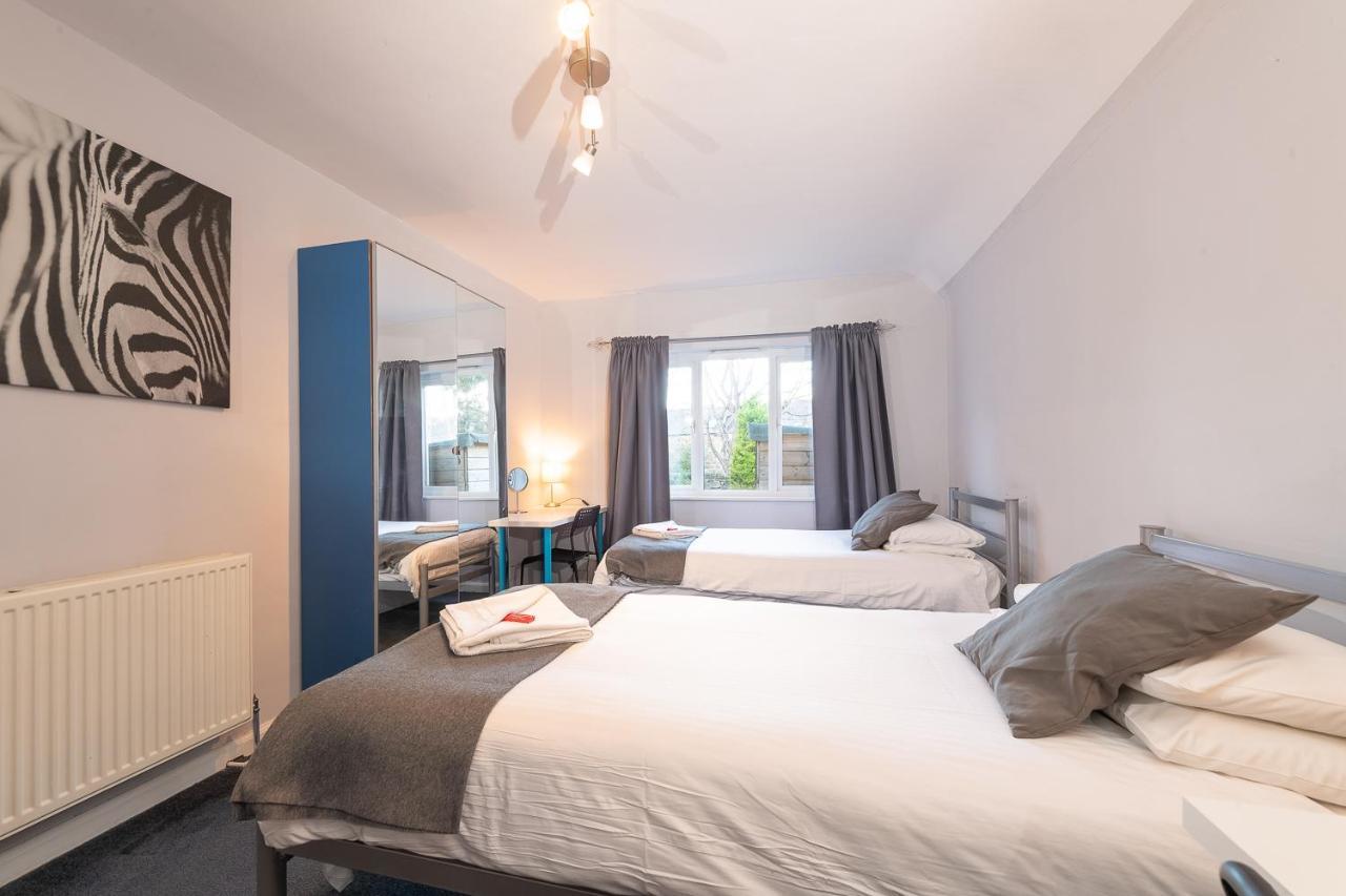 Caledonian Guest house 3*