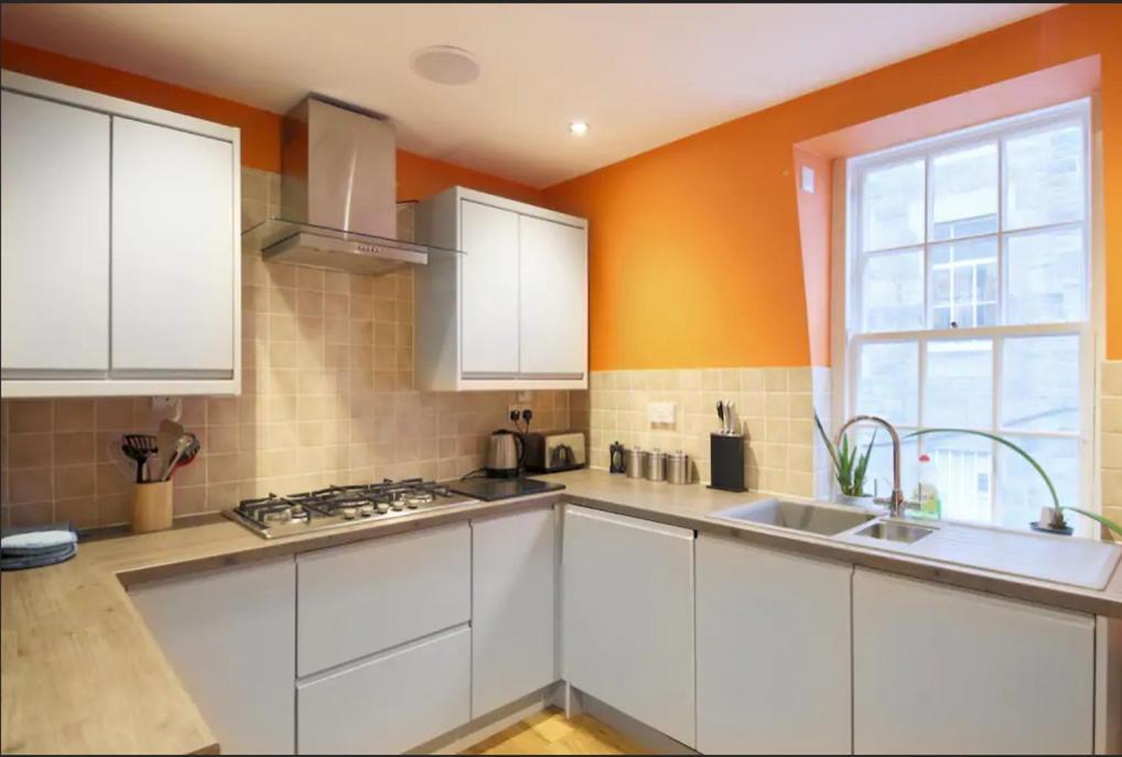 Apartment 26 Queensferry Street Lane