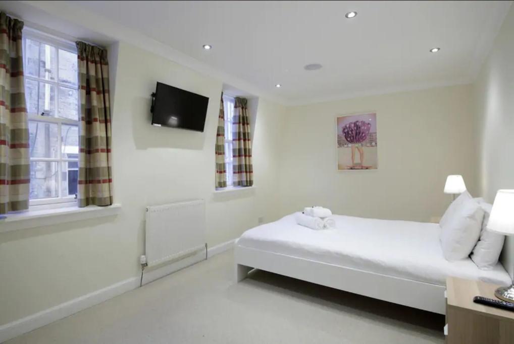 26 Queensferry Street Lane * Edinburgh