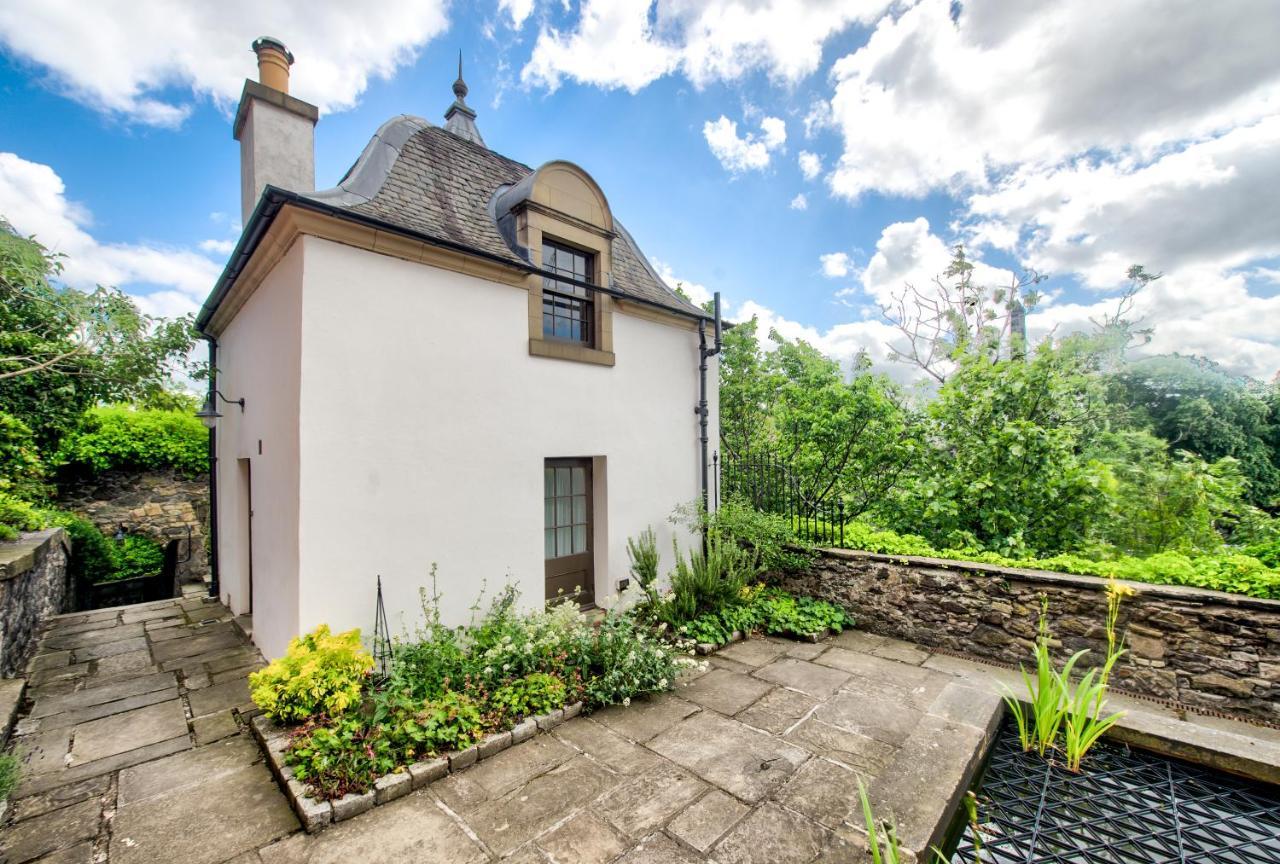 Altido Rockhouse: Historic Gem - Photographer's Studio Ferienhaus