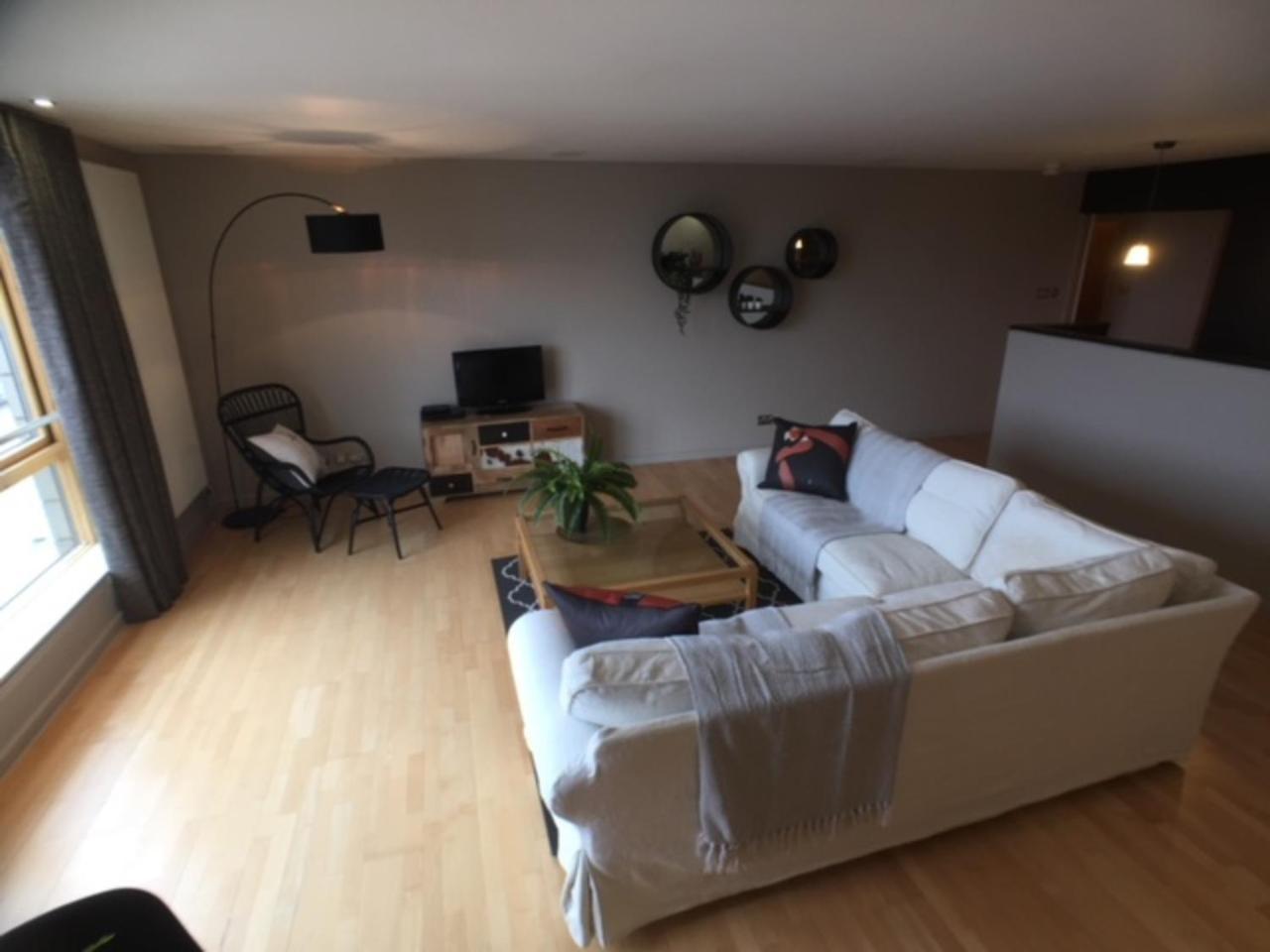 Apartment Penthouse In Edinburgh's Centre *